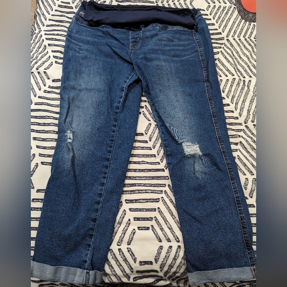 Levi maternity boyfriend jeans, Large